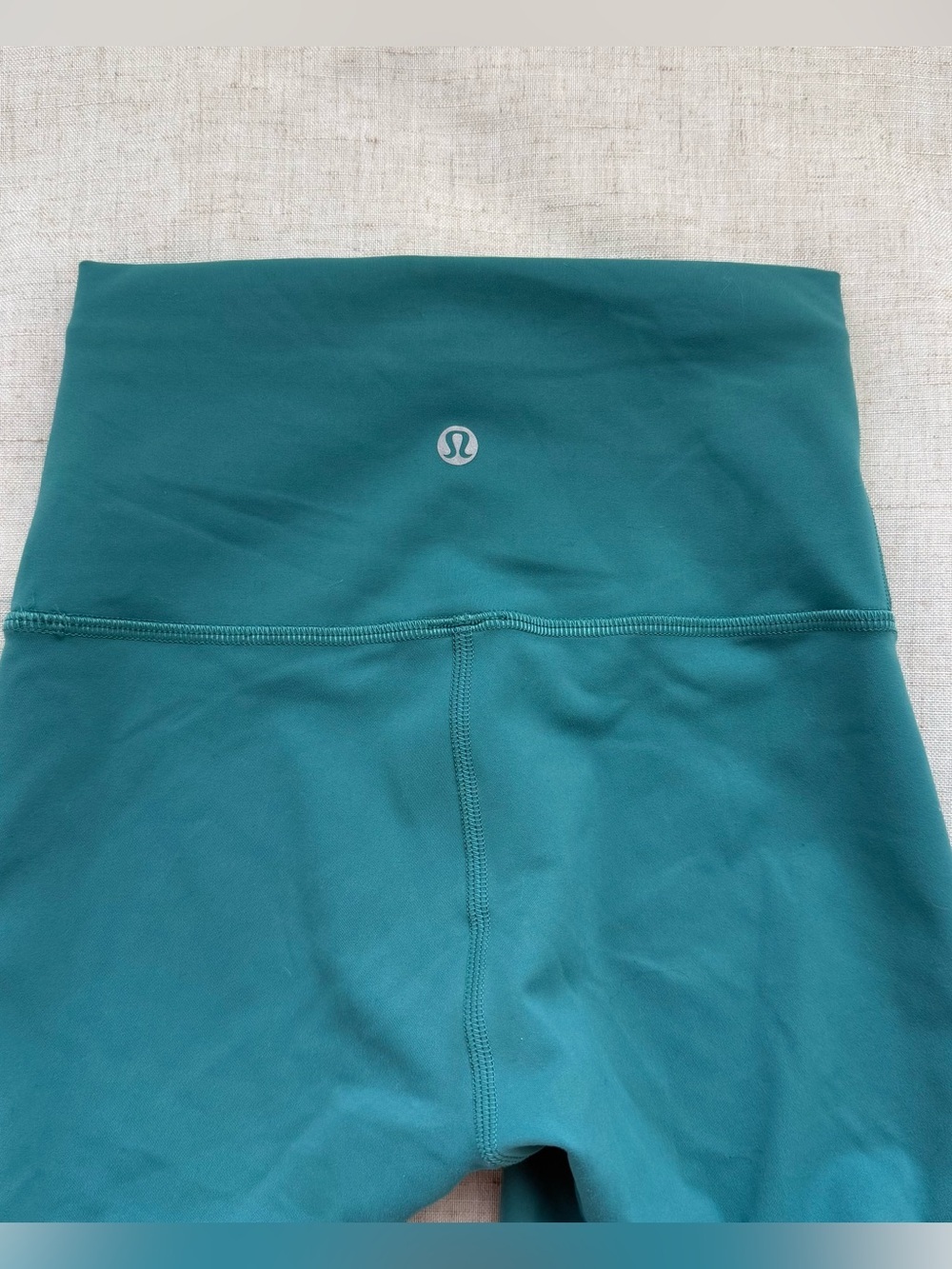 Lululemon Wunder train high rise shorts 8” - Picture 5 of 6